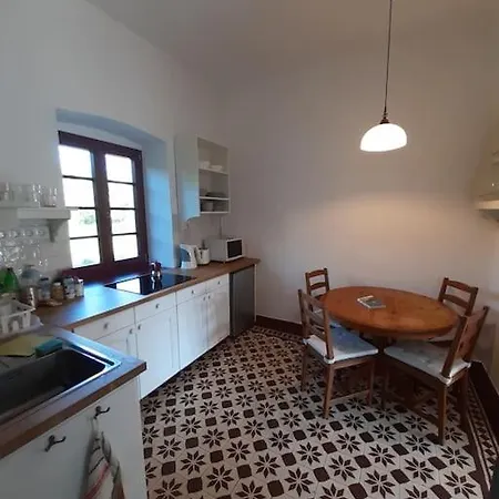 Sziget-lak, Strandkozeli Nyaralo Semesterbostad