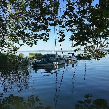 Sziget-lak, Strandkozeli Nyaralo Ábrahámhegy