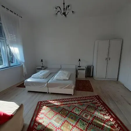 Sziget-lak, Strandkozeli Nyaralo Semesterbostad Ábrahámhegy